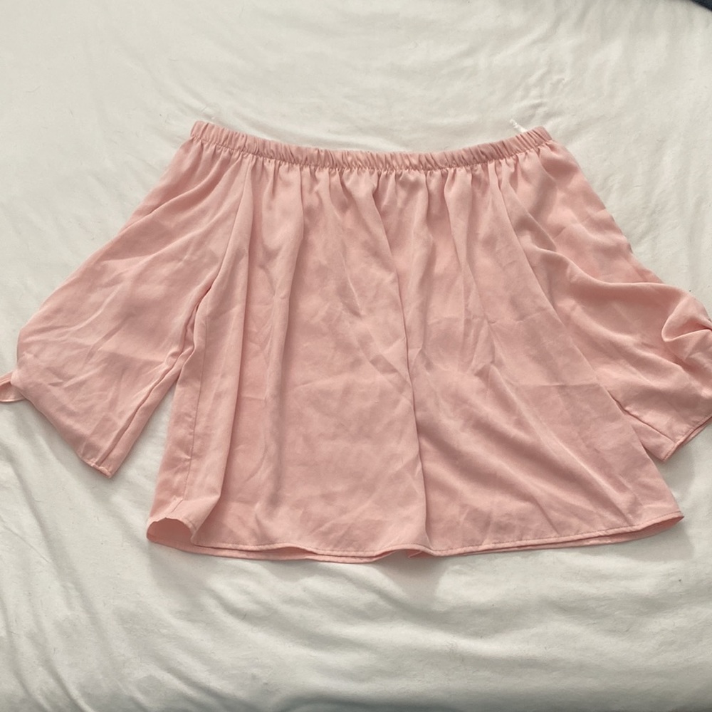 Nordstrom off the shoulder 3/4 sleeve top, size S.